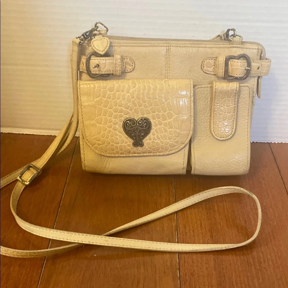 VTG 80’s Brighton Ivory Croc Pebble leather organizer crossbody wallet purse